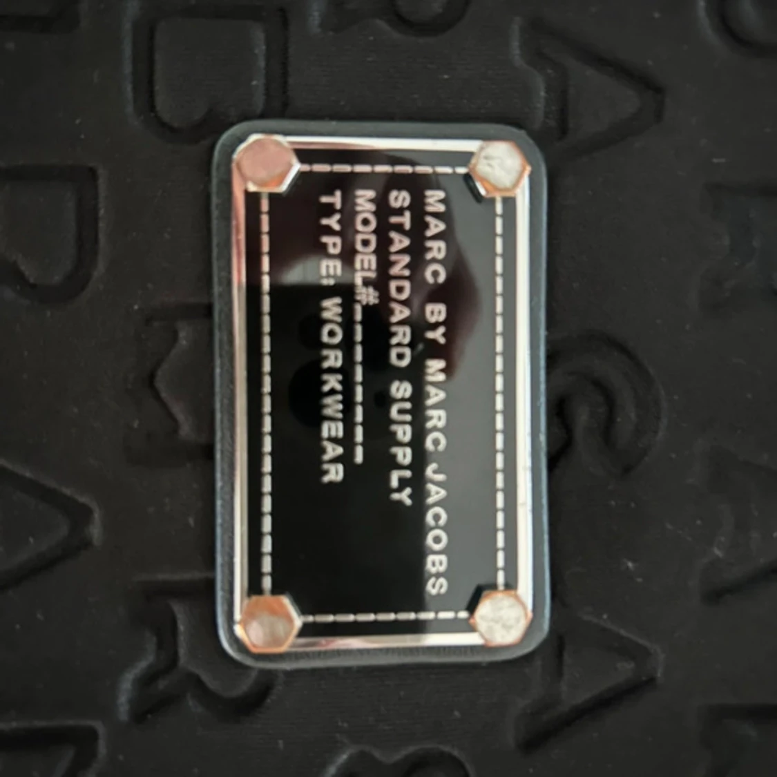 Marc Jacobs datorfodral  - 90