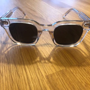 Säljer allcap one solglasögon  - Allcap One solglasögon i väldigt bra skick. Nypris 449 säljer 250 pris kan diskuteras 