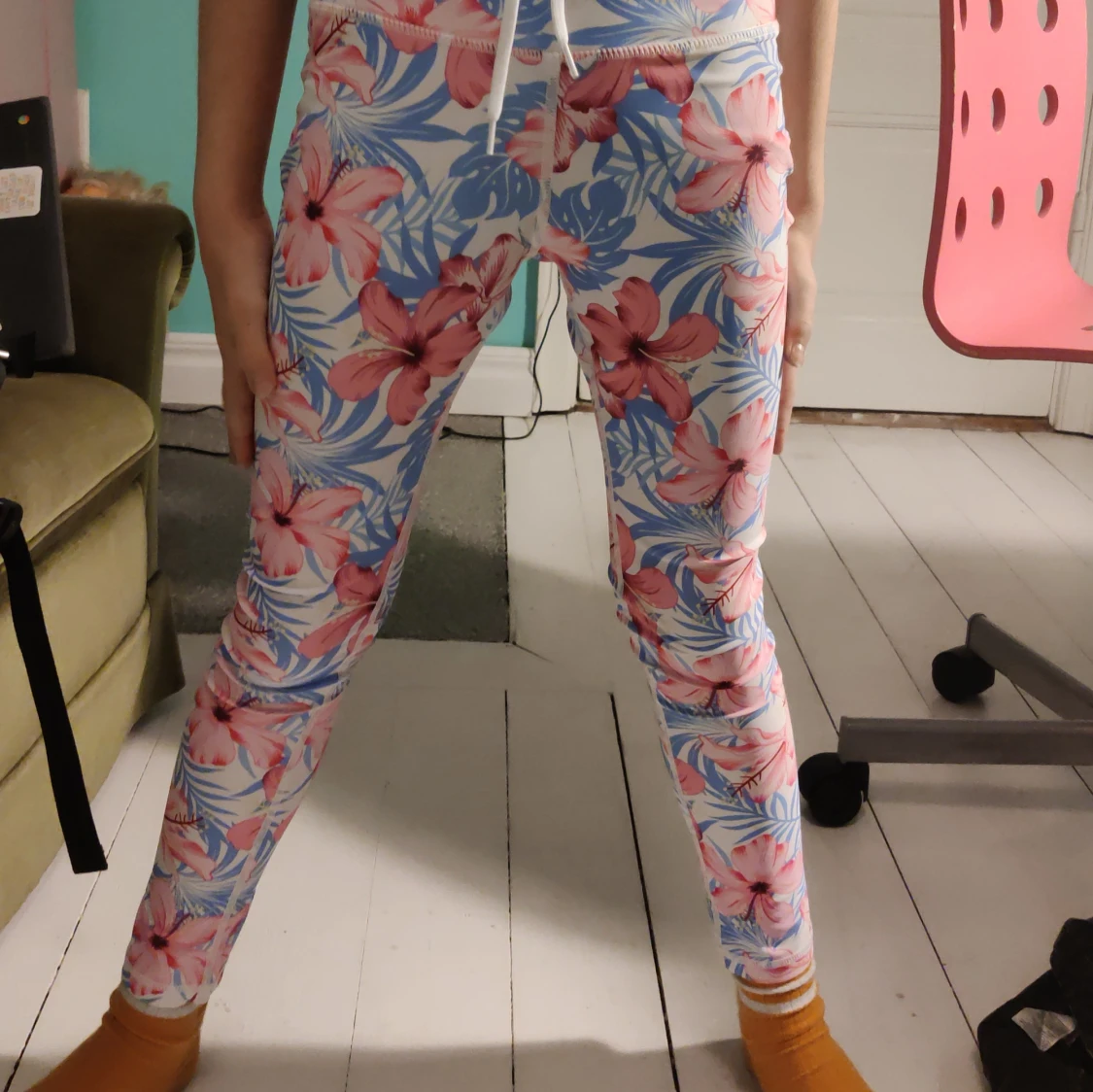 Blommiga leggings med snörning - 93