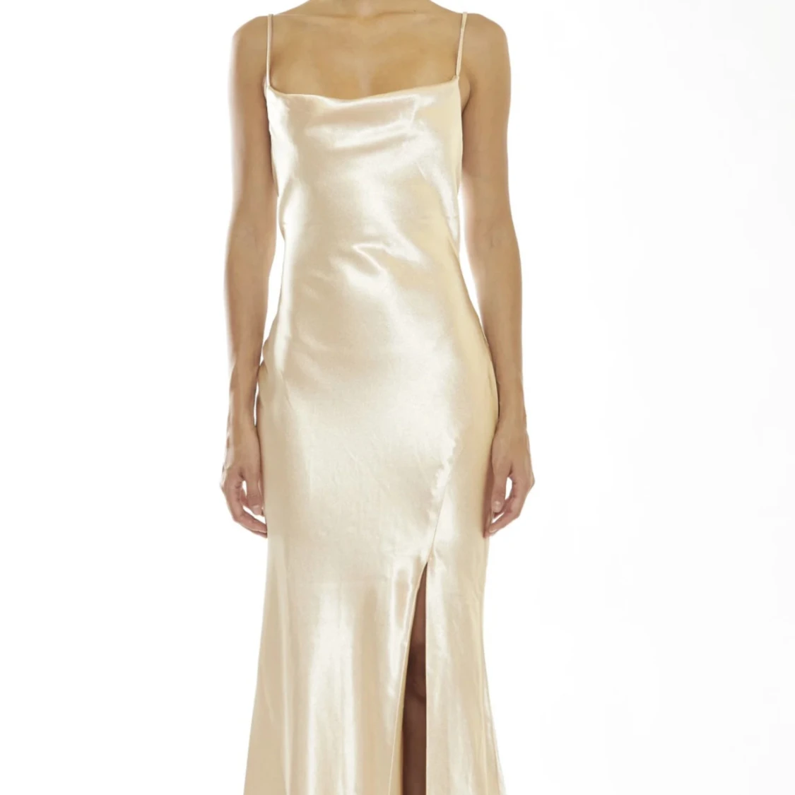 Champagnefärgad sidenklänning - 1