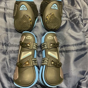 Veredus benskydd - Bara använda på tävling så i fint skick! Storlek S🫶🏼Både fram och bak för 1000 kr, säljer helst tillsammans 🫶🏼