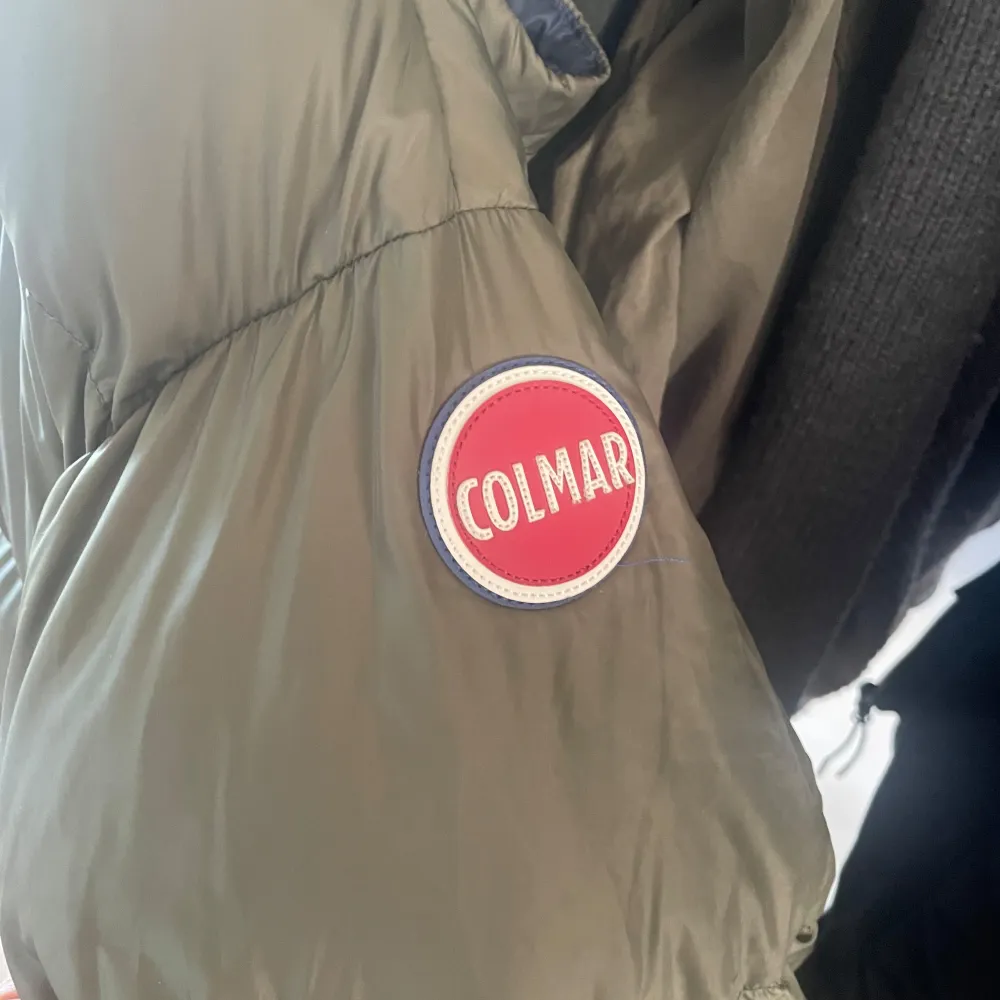 Colmar Original vinter jacka Bra skick Endast använd ett fåtal gånger Storlek M unisex Färg - khaki/grön. Takit.