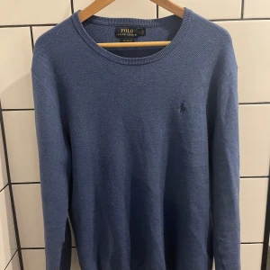 Ralph Lauren tröja - Ralph Lauren tröja i mycket bra skick. Strl M men passar även L.