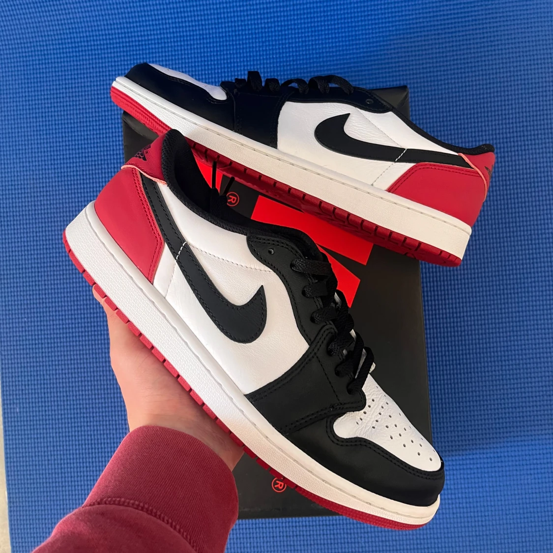 Jordan 1 Low Black Toe  - 90