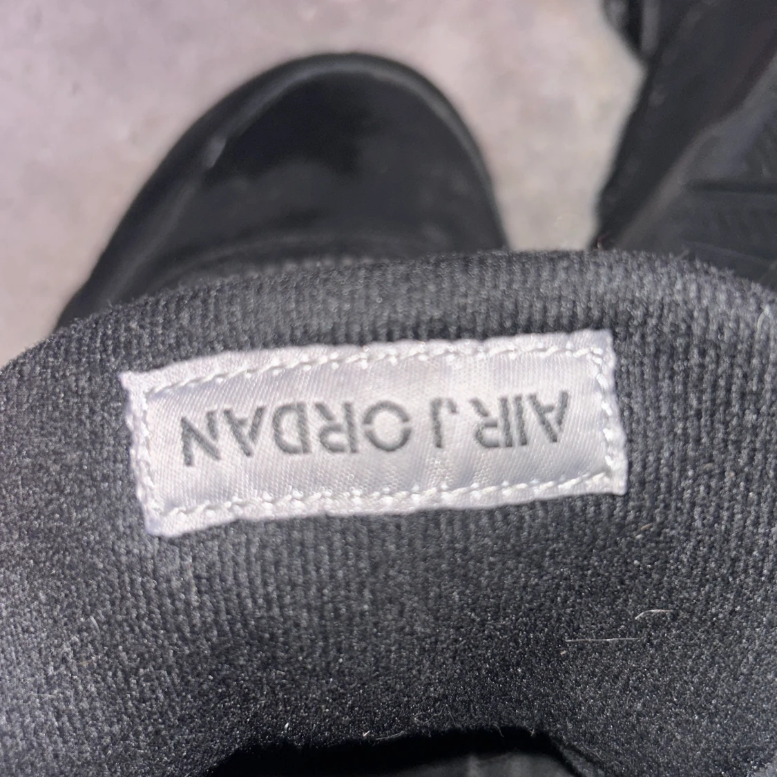 Jordan 4 black cat  - 91