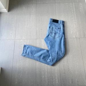 Replay Jeans  - Säljer nu dessa replay jeans, skriv för fler bilder/frågor🙌🏼