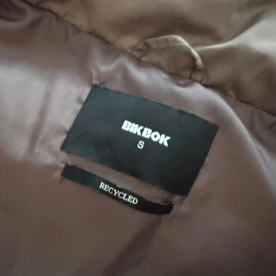 Brun dunväst från Bik Bok - 90