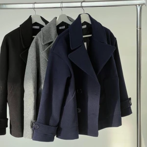 Kappa  - Design by si, storlek xs/s. Använd fåtal gånger utan skador