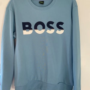 Hugo boss tröja - Hej, säljer min Hugo boss tröja eftersom den var för stor för mig!