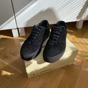 Axel arigato Platform Sneaker, storlek 42, väldigt fint skick