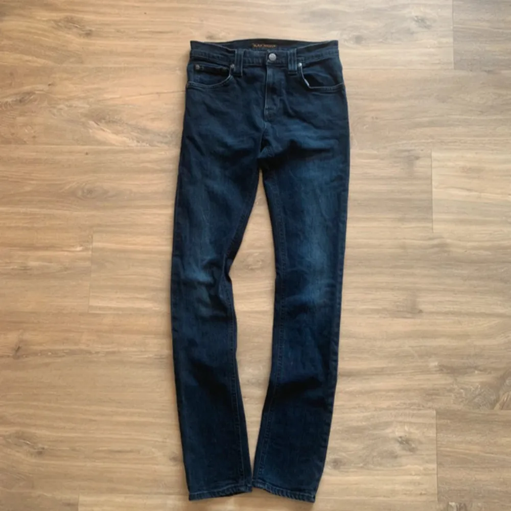 Ett par riktigt sjysta jeans storlek  W27 L32. Jeans & Byxor.