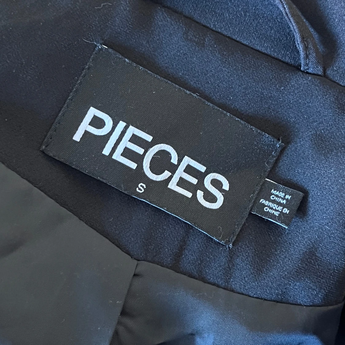 Svart kavaj från Pieces - 90