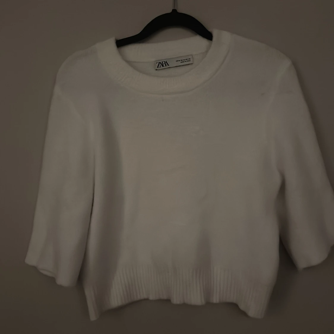 Vit kortärmad stickad tröja från Zara