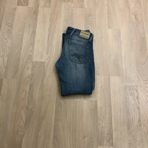 Replay anbass - Feta Replay anbass som är i hyfsad bra skick, liten defekt kom privat. Nypris 1800 vårat pris 299 priset kan diskuteras🙌🏻