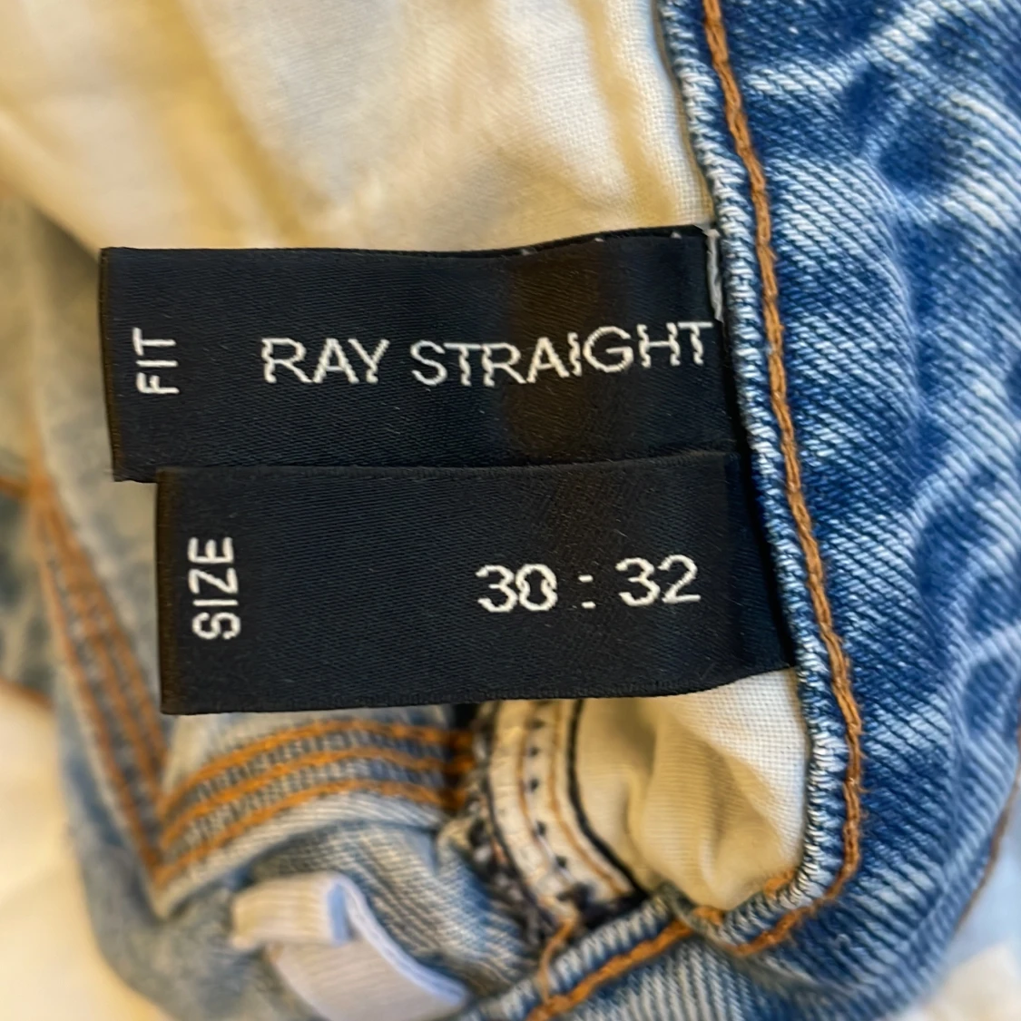 Ljusblå jeans från Neuw - 90