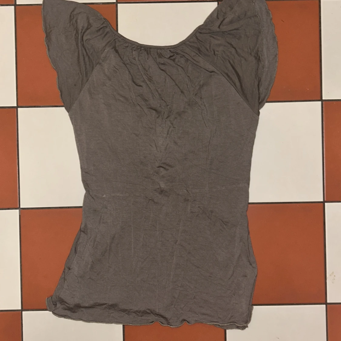 Grå topp från KappAhl - 90