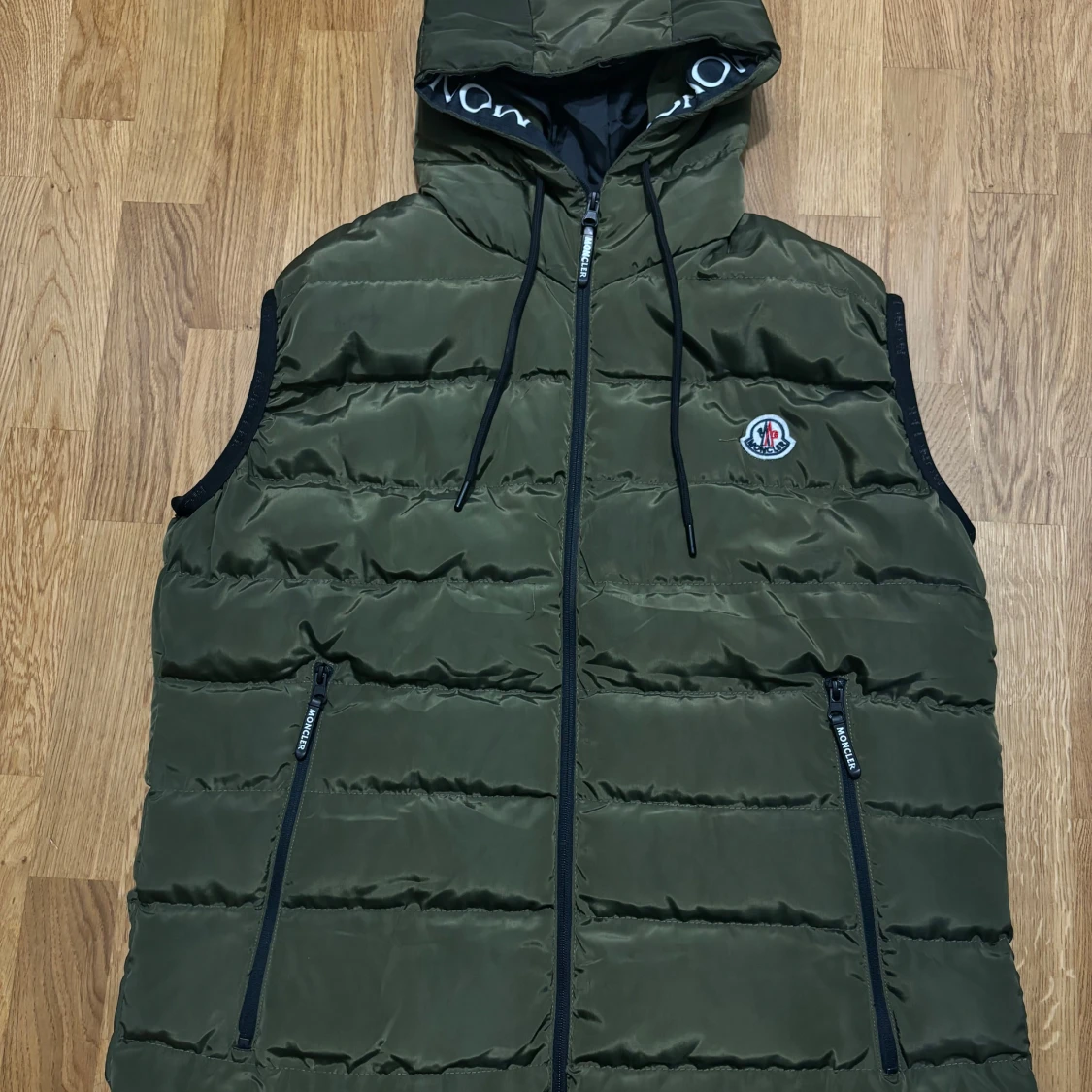 Moncler-väst