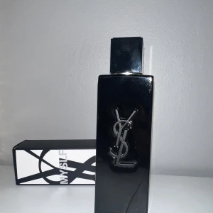 Ysl myslf - Ysl parfym 70% kvar 