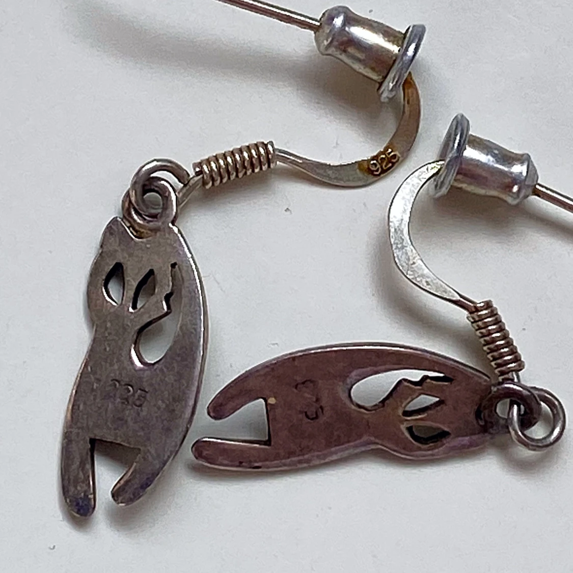 Unika örhängen i silver med kattmotiv - 90