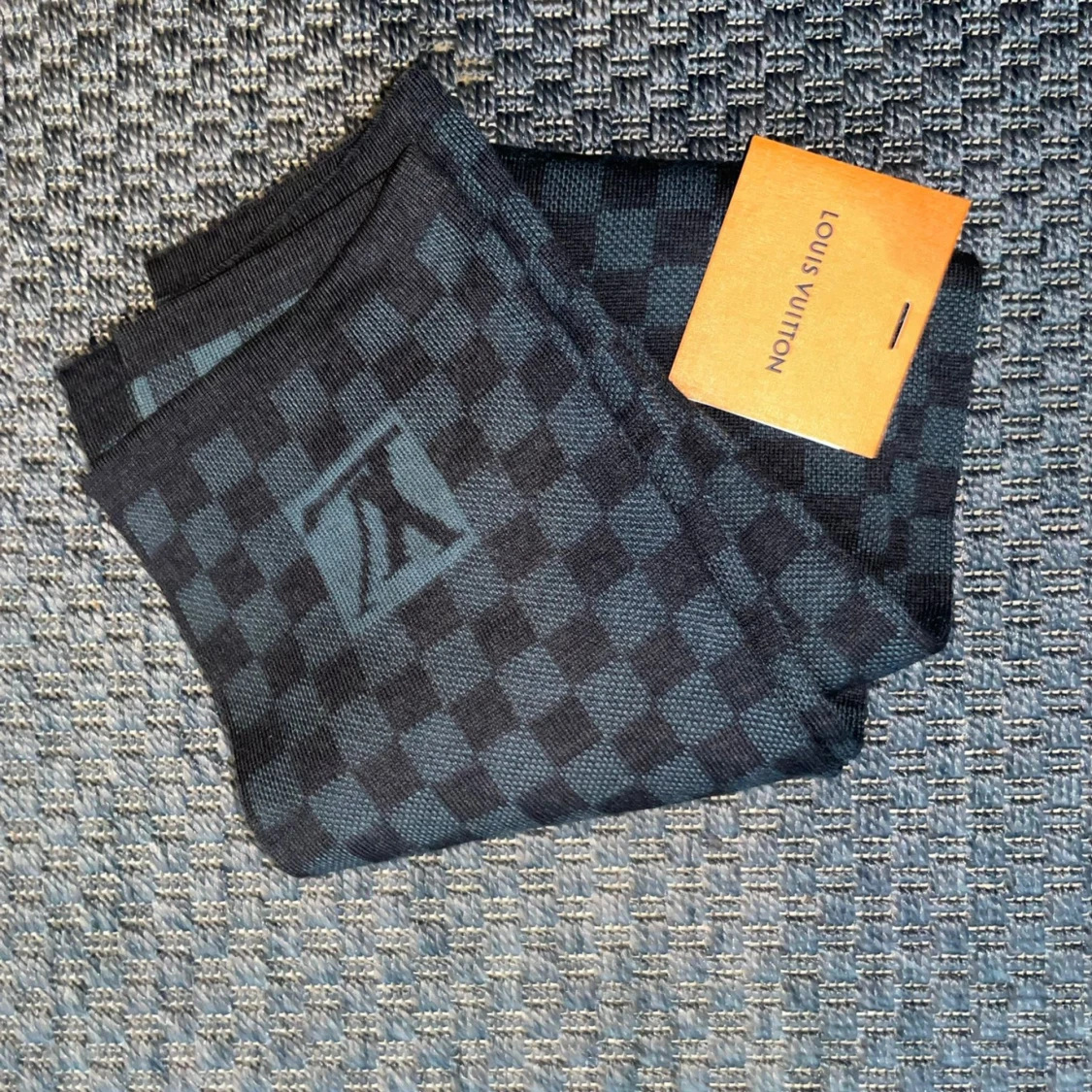 Louis Vuttion Halsduk - 91