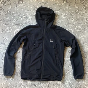Haglöfs jacka - Haglöfsjacka Jättebra skick Storlek M Passar S och M