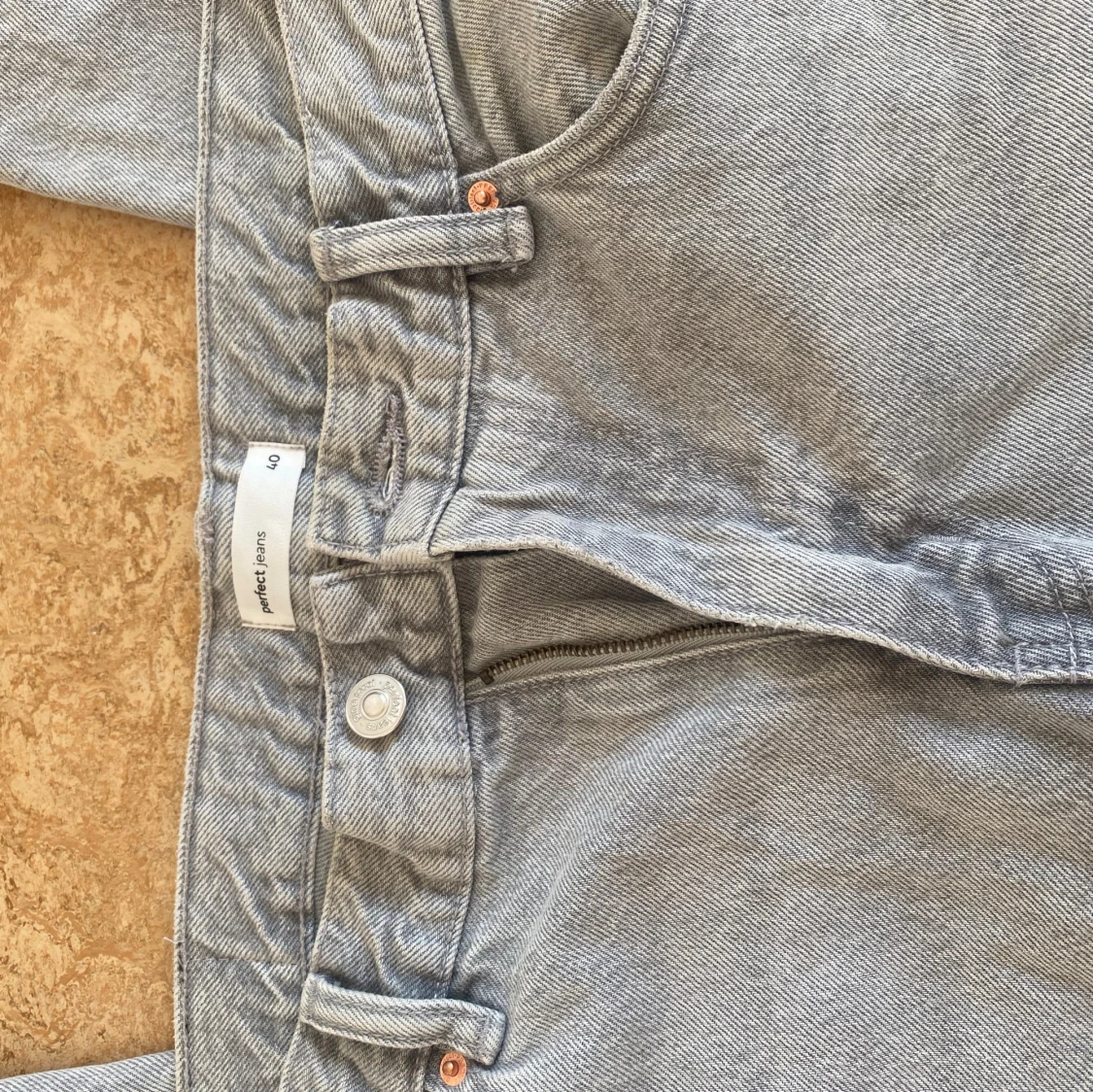 Gråa Jeans - 91