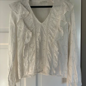 Sofie schnoor blus - En jättefin blus i väldigt bra skick Nypris ca 900kr