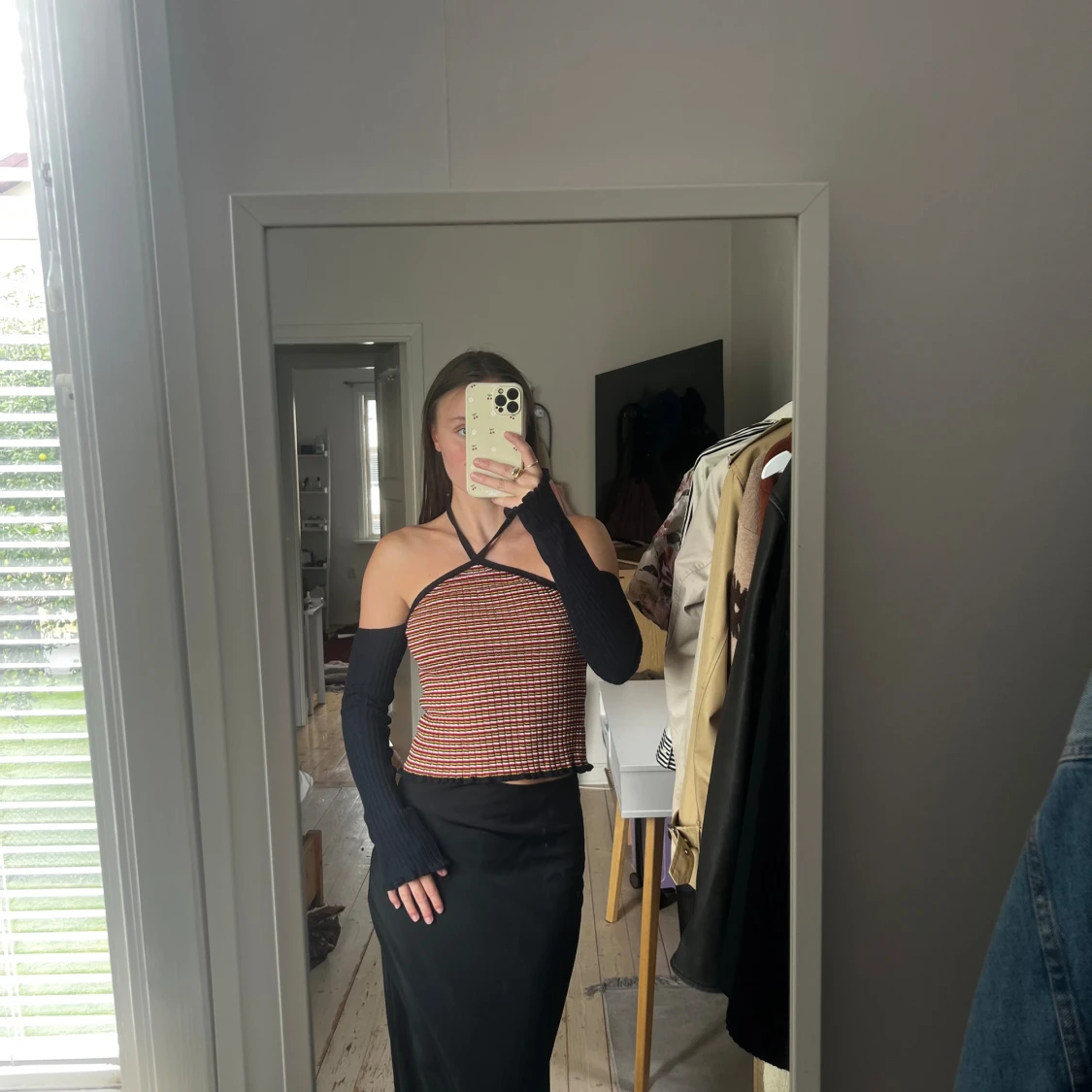 Svart, färgad, långärmad topp från Zara