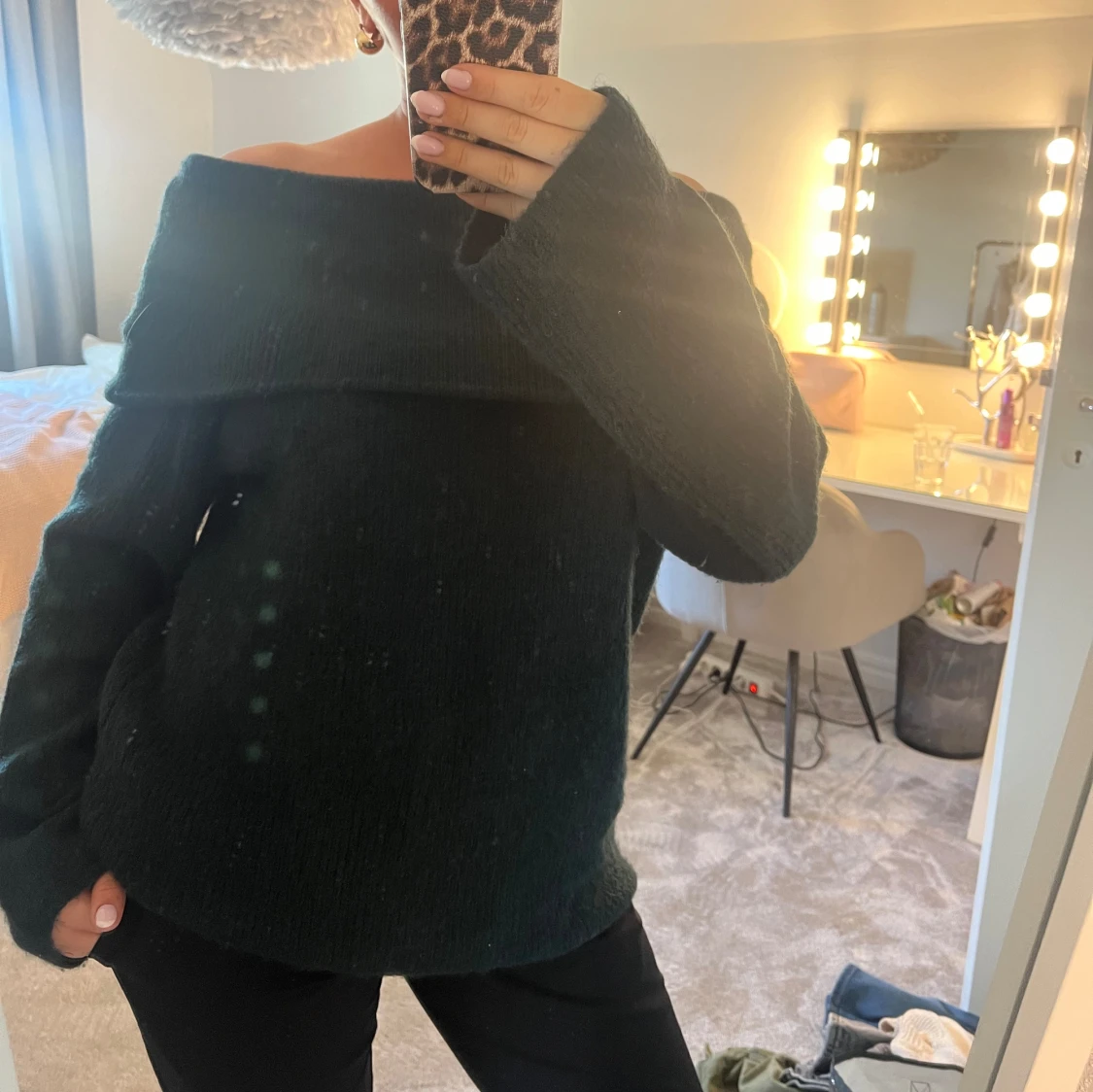 Grön offshoulder tröja