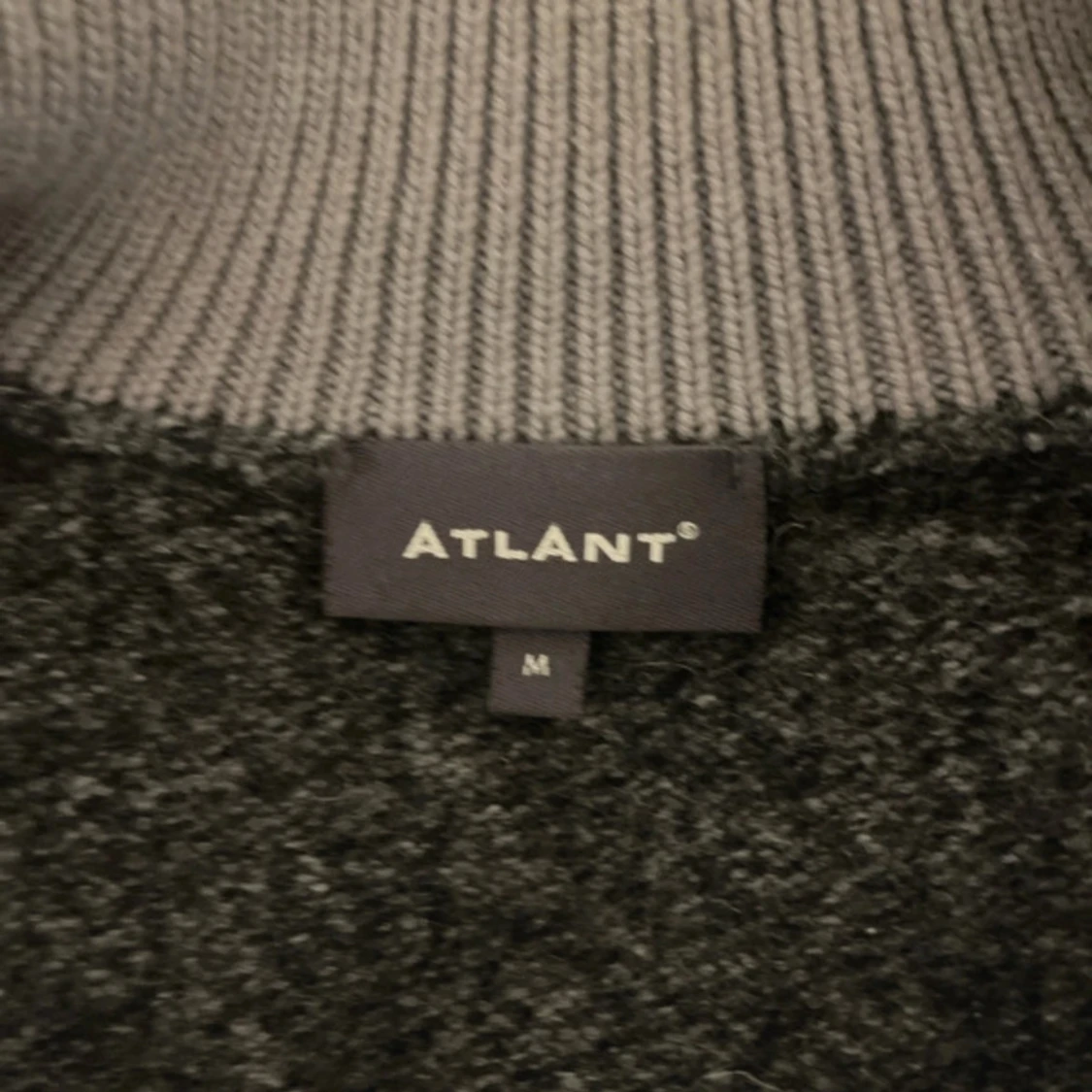 Grå tröja med dragkedja från Atlant - 2