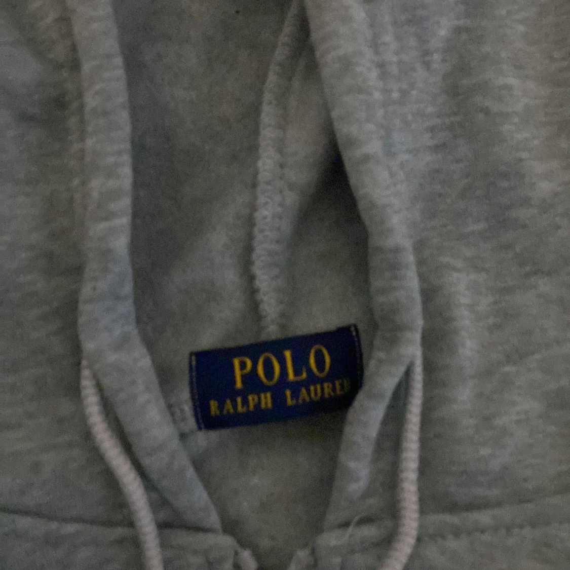 Grå hoodie från Ralph Lauren - 2