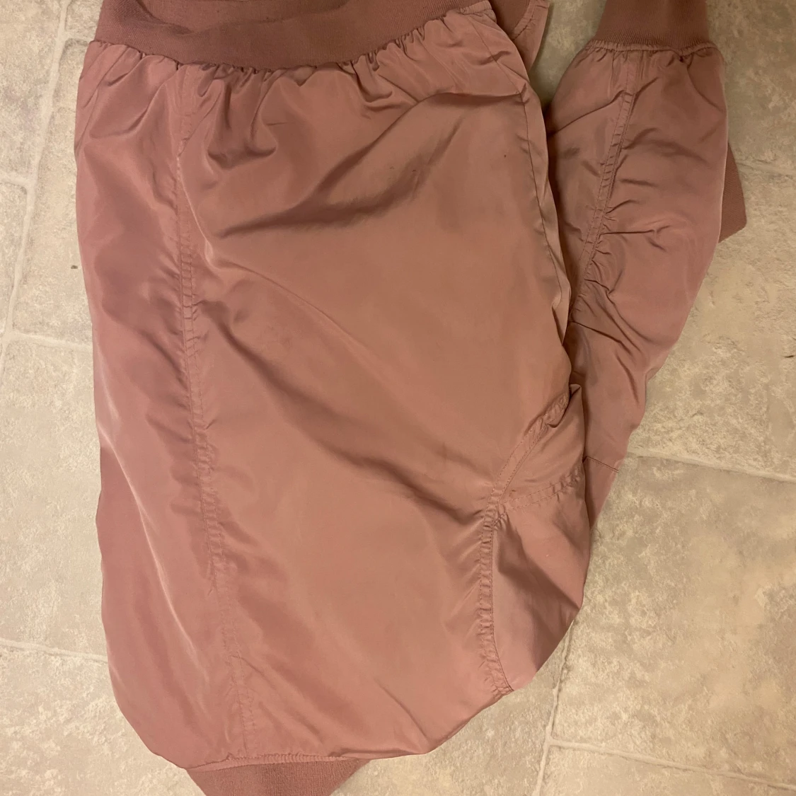 Rosa bomberjacka från Frankie Shop - 93