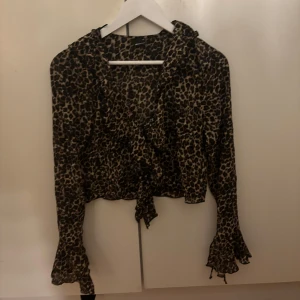 Leopard blues  - Aldrig använt!