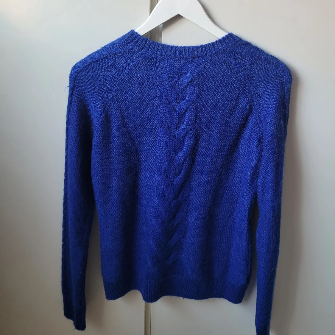 Blå stickad tröja från H&M - 91