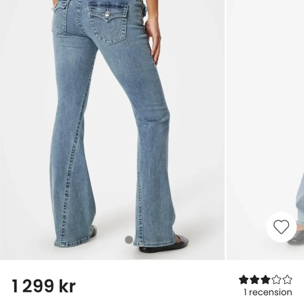 Ljusblåa as snygga jeans i modellen ”joey”. Använda Max 7 gånger kommer ej till användning, köpta för 1300kr kommer ej sälja under 1000. Skriv privat! Storlek 25/32 men passar mig som oftast har 27💕 . Farkut & Housut.