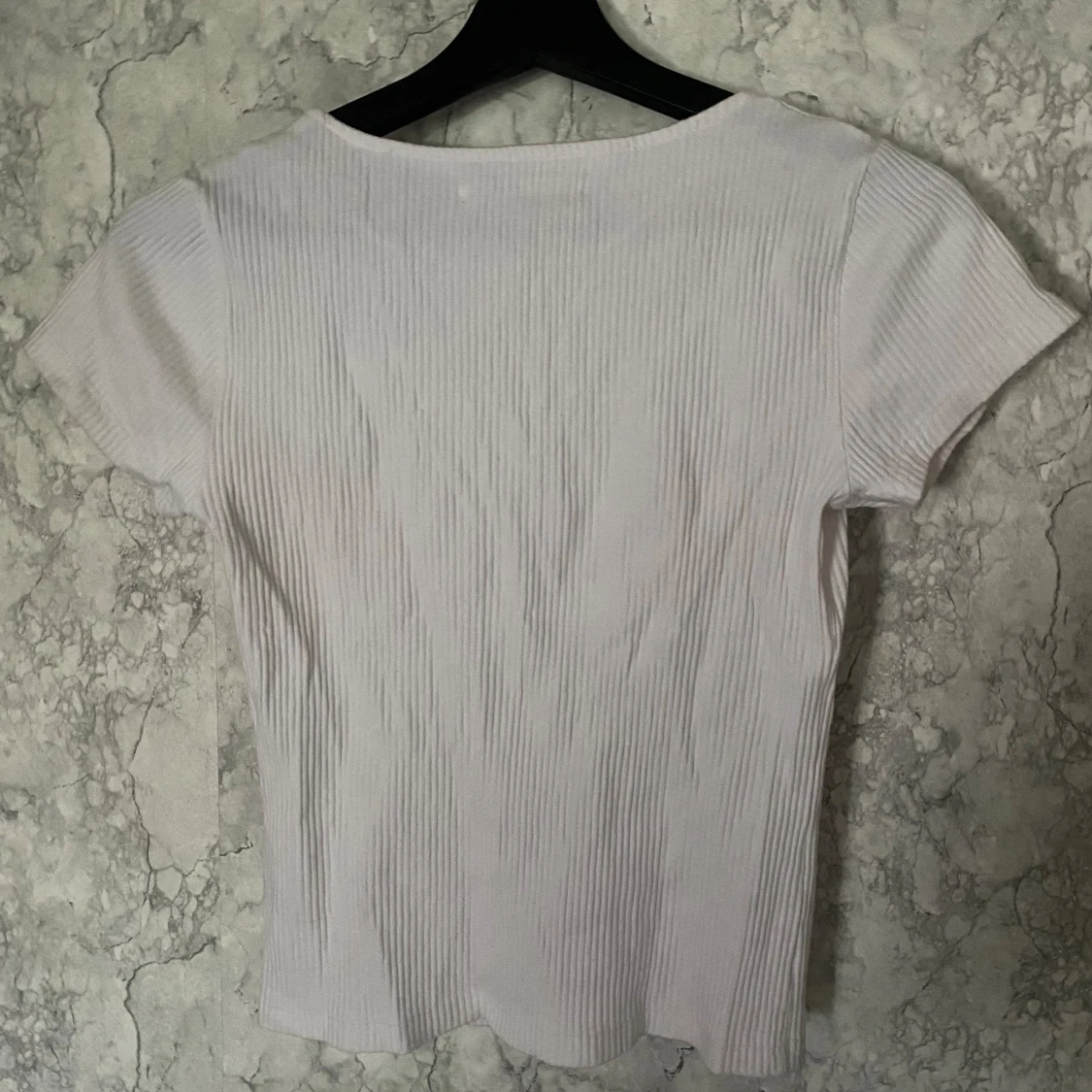 Vit ribbad topp - 91