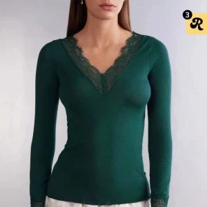 Grön spets intimissimi tröja - Aldrig använd, aldrig tvättad, nyskick