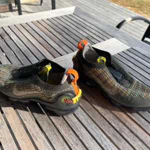  Nike Air Vapor Max S40 - Nike Air Vapor Max. Fint skick;  5/5. Storlek EUR 40, US 7, UK6. Säljes för 700:-