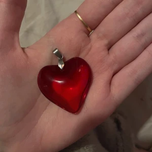 Hjärta Berlock - sparsamt använd 