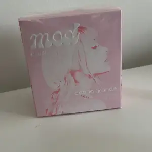 Oöppnad 30ml mood blush 