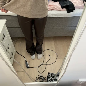 Skinnbyxor - Jättefina, aldrig använd av mig, typ nyskick