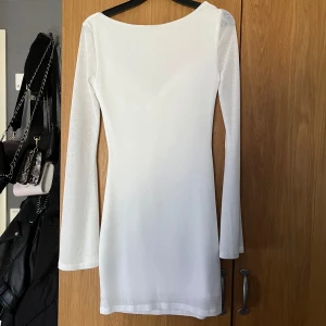 Fin klänning  - Använd 1 gång  Xs