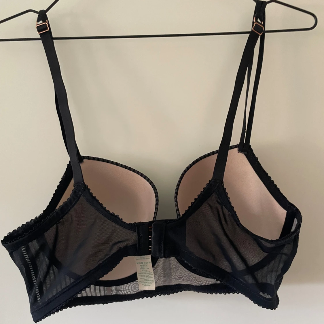 Svart spets-bh med randigt mönster - 90