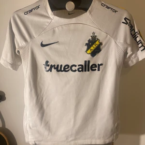 Aik away shirt 2023 kids  - Used a couple of times  KIDS SIZE!!!