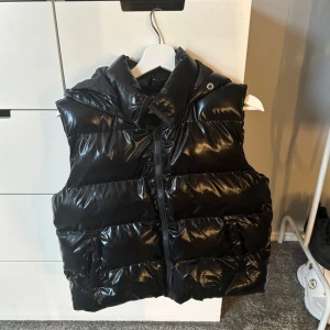 Väst - Aldrig använd 