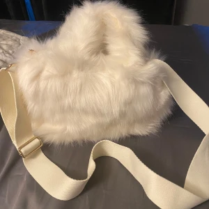 Lurvig väska - Från hm, helt ny❣️