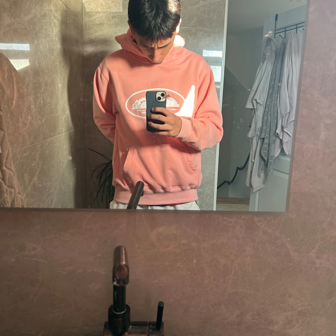 Pink corteiz hoodie - 43