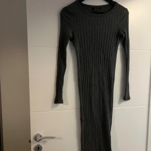 Klänning lång - Bra skick