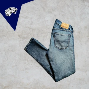 RALPH LAUREN SPLATTER JEANS - Feta Ralph Lauren Splatter jeans | Skick: 8,5/10 | Strl W28 L30 | Modellen är 180cm | Hör av dig om du undrar någonting!