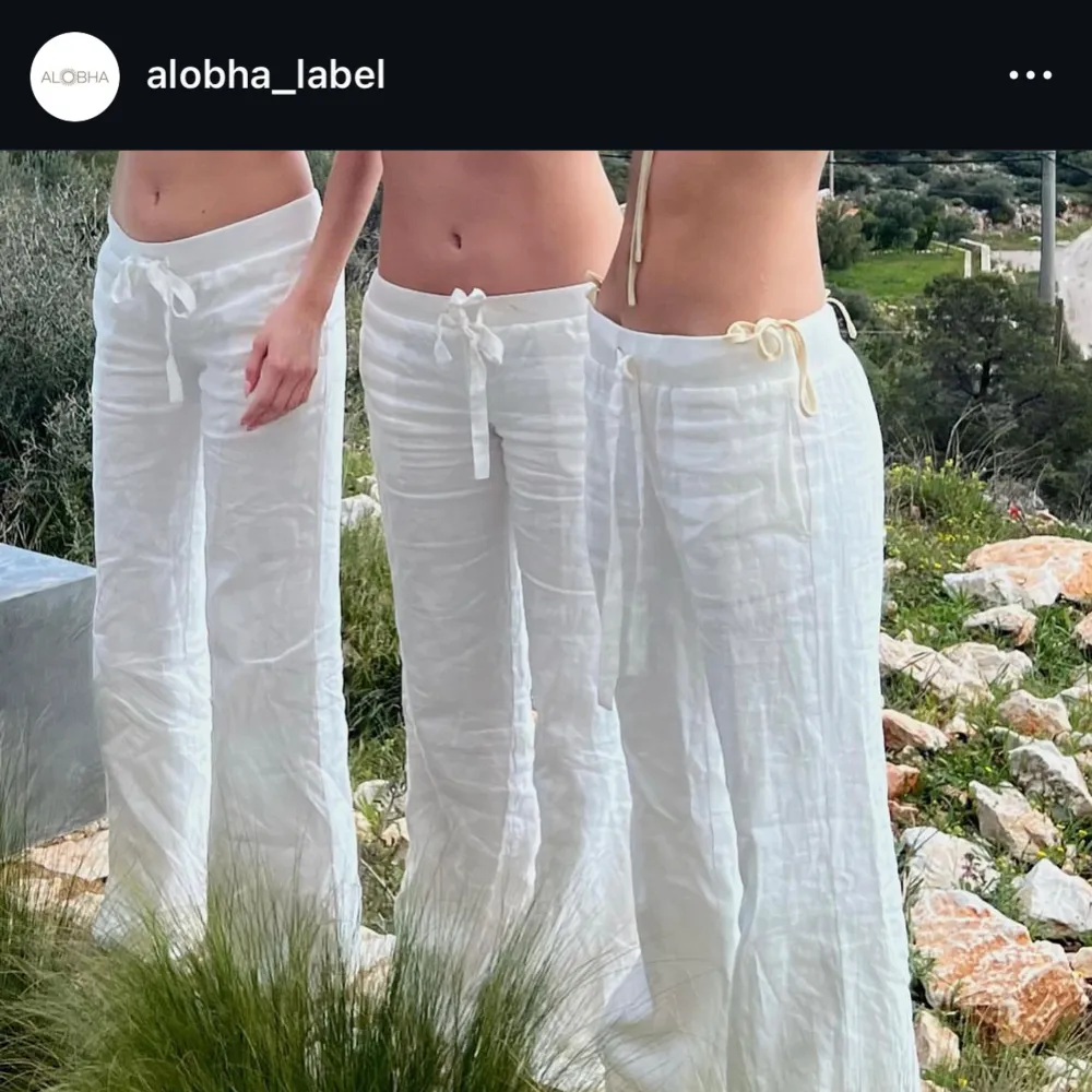 Säljer mina alobha linnebyxor, jätte fint skick! Nypris 899kr. Jeans & Byxor.